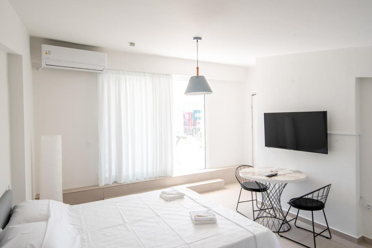 Ennea Suites-Null Suite Flámbouras Exteriör bild